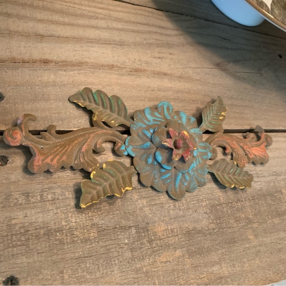 🌱 Ornamental metal Victorian Art Deco Wall
Decor~flowers~farmhouse~rustic - Picture 3 of 8